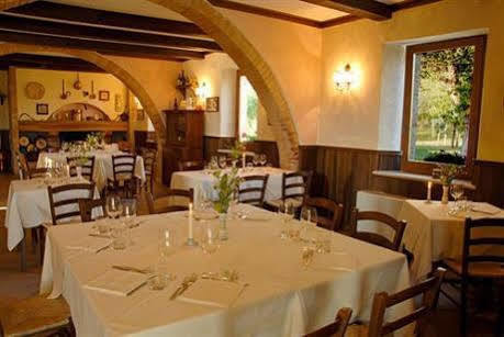Entropia Ristorante Country House 托迪 外观 照片